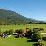 아파트 플롬베르크바우어 *
